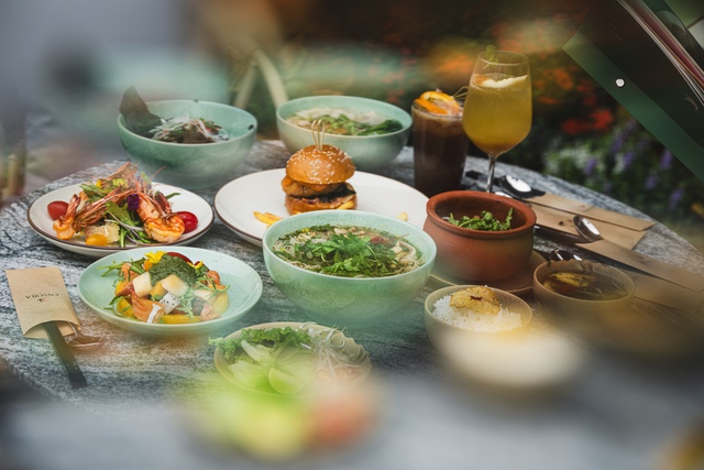 Qu&aacute;n cafe khủng ngay trong khu&ocirc;n vi&ecirc;n trường đại học đẹp nhất Việt Nam: Giao diện "tr&acirc;m anh thế phiệt", gi&aacute; cả c&oacute; đắt đỏ như lời đồn? - Ảnh 24.