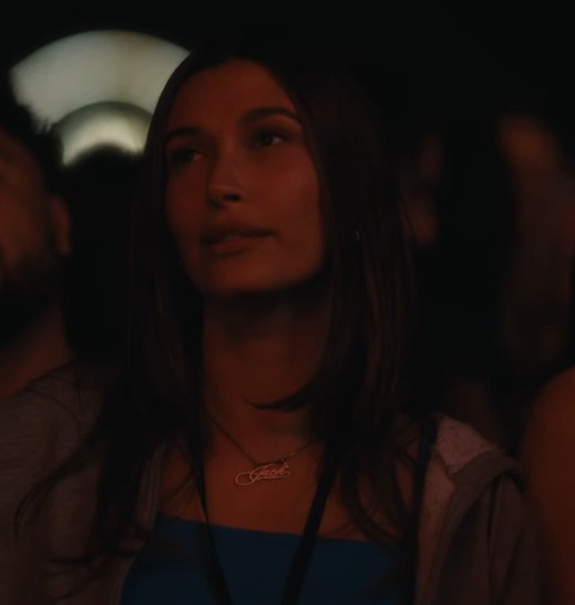 Kh&ocirc;ng cần tranh c&atilde;i Hailey hay Billie Eilish xứng đ&aacute;ng hơn, bởi tại Coachella c&oacute; một Justin Bieber đ&atilde; được chữa l&agrave;nh! - Ảnh 5.