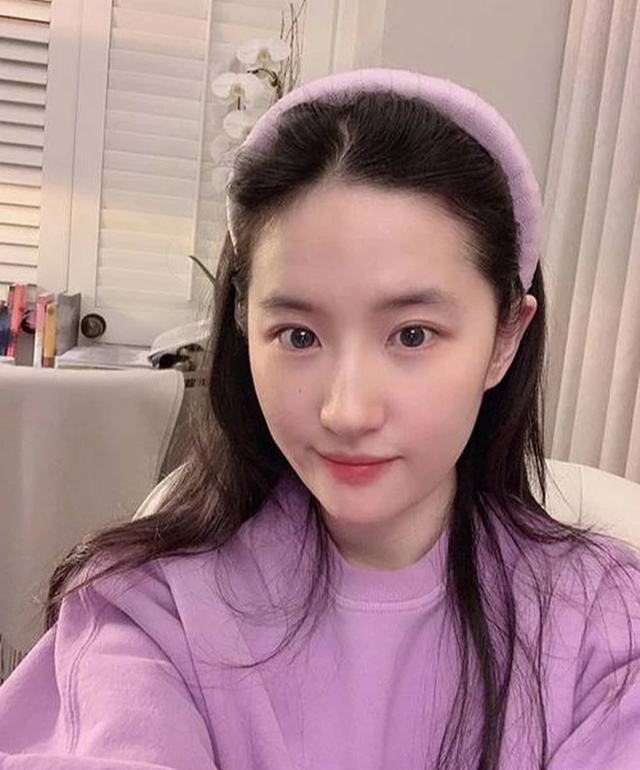 Lưu Diệc Phi "l&atilde;o h&oacute;a ngược" ở ngưỡng U40: Kh&ocirc;ng phải &ocirc;ng trời ưu &aacute;i, l&agrave; do c&ocirc; c&oacute; 4 chi&ecirc;u l&agrave;m đẹp hơn người- Ảnh 7.