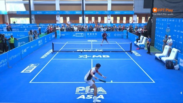 Khoảnh khắc g&acirc;y sốt nh&agrave; L&yacute; Ho&agrave;ng Nam ở PPA Asia 1000: Chồng đ&aacute;nh vợ h&ocirc; &ldquo;out&rdquo;- Ảnh 2.