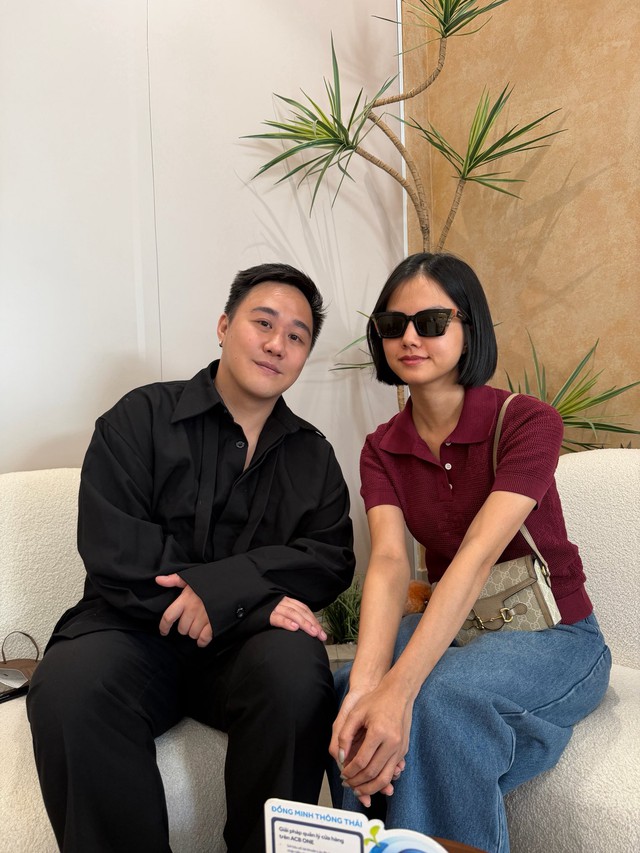 Video: Trung Qu&acirc;n Idol đến thẩm mỹ viện để xin lỗi, mong "c&oacute; cơ hội được gặp trực tiếp b&aacute;c sĩ Trường" - Ảnh 1.