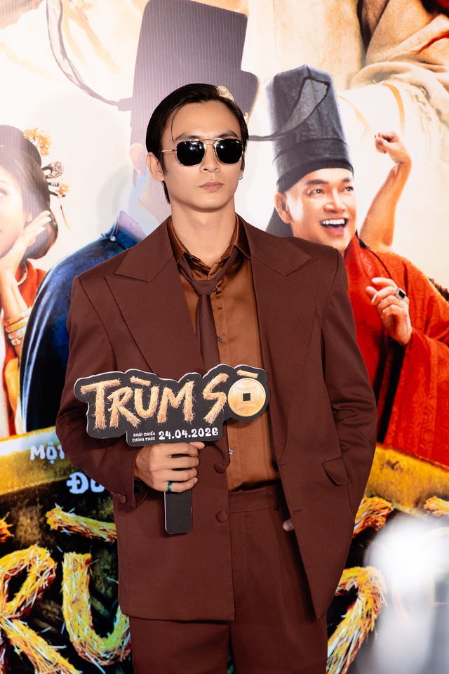 Thảm đỏ HOT nhất h&ocirc;m nay: Tam Triều D&acirc;ng - Mie đẹp lấn &aacute;t cả Hoa hậu, tiểu thư 7000 tỷ xinh sang đỉnh n&oacute;c- Ảnh 11.