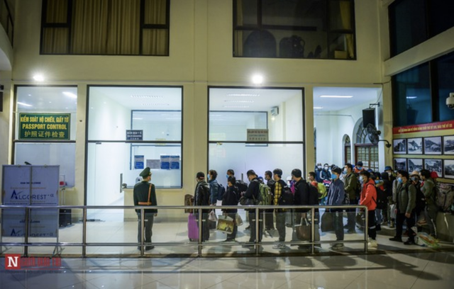 C&oacute; g&igrave; ở chuyến t&agrave;u H&agrave; Nội đi Quảng T&acirc;y (Trung Quốc) gi&aacute; 1 triệu đồng g&acirc;y sốt s&aacute;t lễ 30/4? - Ảnh 7.