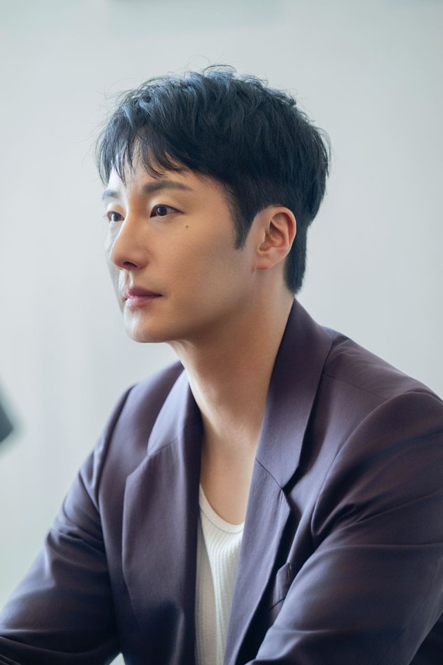 "Rể Việt" Jung Il-woo: &ldquo;T&ocirc;i m&ecirc; rau m&ugrave;i, kho&aacute;i ngồi ghế nhựa ăn phở b&igrave;nh d&acirc;n hơn v&agrave;o nh&agrave; h&agrave;ng" - Ảnh 12.
