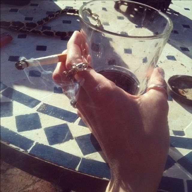 Người phụ nữ 32 tuổi ngỡ ng&agrave;ng khi ung thư phổi d&ugrave; kh&ocirc;ng h&uacute;t thuốc hay uống rượu, b&aacute;c sĩ cũng phải&hellip; "b&oacute; tay" - Ảnh 2.