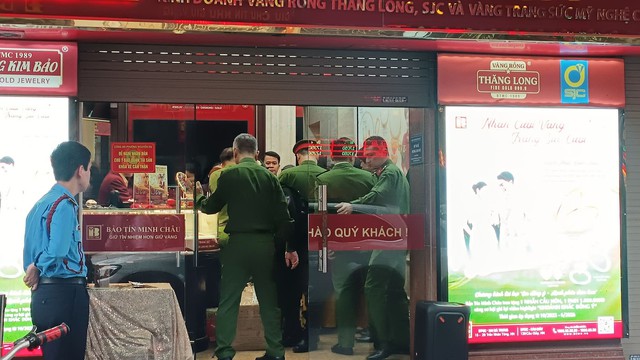 N&oacute;ng: H&ocirc;m nay C&ocirc;ng an H&agrave; Nội họp b&aacute;o c&ocirc;ng bố th&ocirc;ng tin vụ &aacute;n xảy ra tại Bảo T&iacute;n Minh Ch&acirc;u v&agrave; nhiều vụ kh&aacute;c- Ảnh 5.