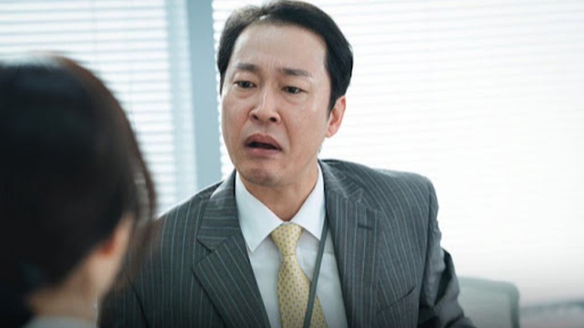 Chẳng ai ngờ nam diễn vi&ecirc;n xấu nhất Squid Game ngo&agrave;i đời lại đẹp thế n&agrave;y: Đổi mỗi kiểu t&oacute;c m&agrave; như thay đầu- Ảnh 4.