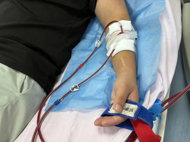 Người đ&agrave;n &ocirc;ng 35 tuổi kh&ocirc;ng uống rượu, kh&ocirc;ng h&uacute;t thuốc, kh&ocirc;ng thức khuya nhưng mắc suy thận: Tại 1 kiểu ăn - Ảnh 1.