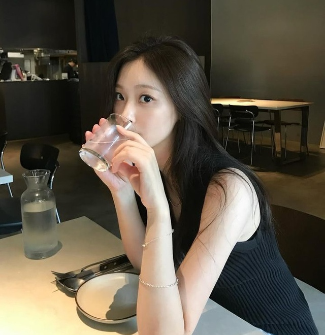 Người đ&agrave;n &ocirc;ng 29 tuổi m&aacute;u trắng như sữa, nhớt như mỡ lợn v&igrave; uống 2 loại nước "kho&aacute;i khẩu" của nhiều người trong 6 th&aacute;ng - Ảnh 3.