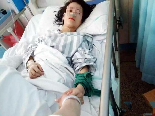 C&ocirc; g&aacute;i 24 tuổi m&aacute;u "ngập đường" m&aacute;y kh&ocirc;ng đo nổi, phổi v&agrave; thận đều tổn thương: Tại 4 th&oacute;i quen từ thời tiểu học- Ảnh 1.