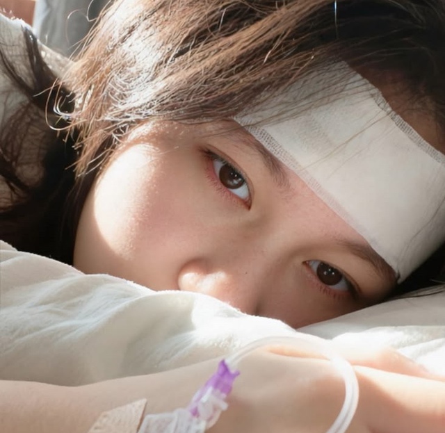"N&agrave;ng thơ" một thời của Ch&acirc;u Kiệt Lu&acirc;n nhập viện v&igrave; sốc nhiễm tr&ugrave;ng, b&aacute;c sĩ cảnh b&aacute;o: Bệnh c&oacute; tỷ lệ tử vong l&ecirc;n tới 80%- Ảnh 3.