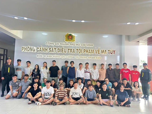 Khởi tố, bắt tạm giam ca sĩ Long Nhật v&agrave; hơn 70 đối tượng trong đường d&acirc;y ma tu&yacute; đặc biệt lớn - Ảnh 2.