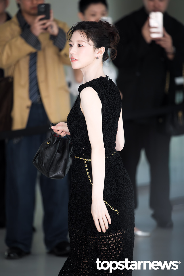 &Aacute;t chủ b&agrave;i của CHANEL lộ diện: Jennie v&agrave; G-Dragon cuối c&ugrave;ng cũng hội ngộ - Ảnh 14.