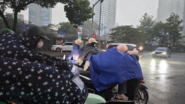 Hà Nội mưa rồi! - Ảnh 9.