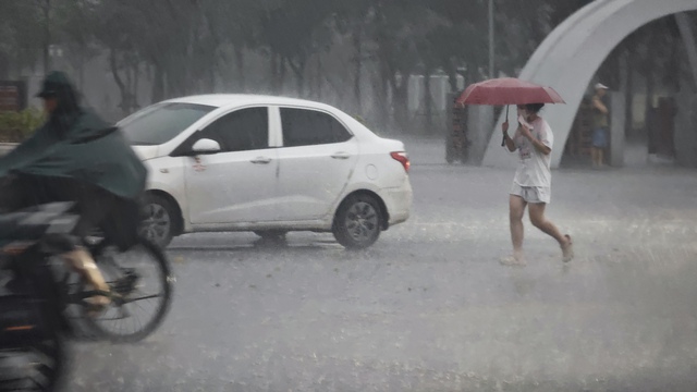 Hà Nội mưa rồi! - Ảnh 19.