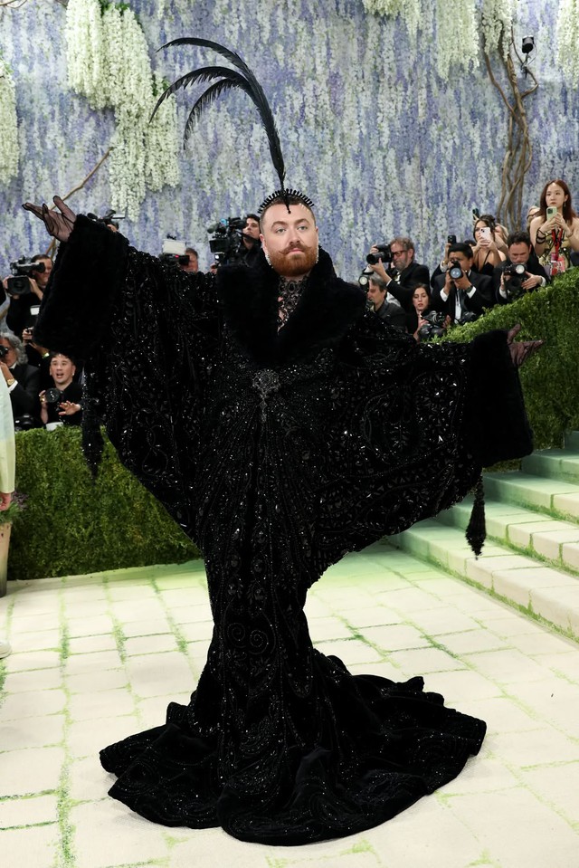 Met Gala 2026: Tượng tạc, thiết kế đi&ecirc;u khắc cơ thể ngập tr&agrave;n, BLACKPINK vẫn l&agrave; trung t&acirc;m b&agrave;n t&aacute;n- Ảnh 57.
