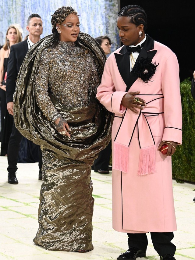 Met Gala 2026: Tượng tạc, thiết kế đi&ecirc;u khắc cơ thể ngập tr&agrave;n, BLACKPINK vẫn l&agrave; trung t&acirc;m b&agrave;n t&aacute;n- Ảnh 12.