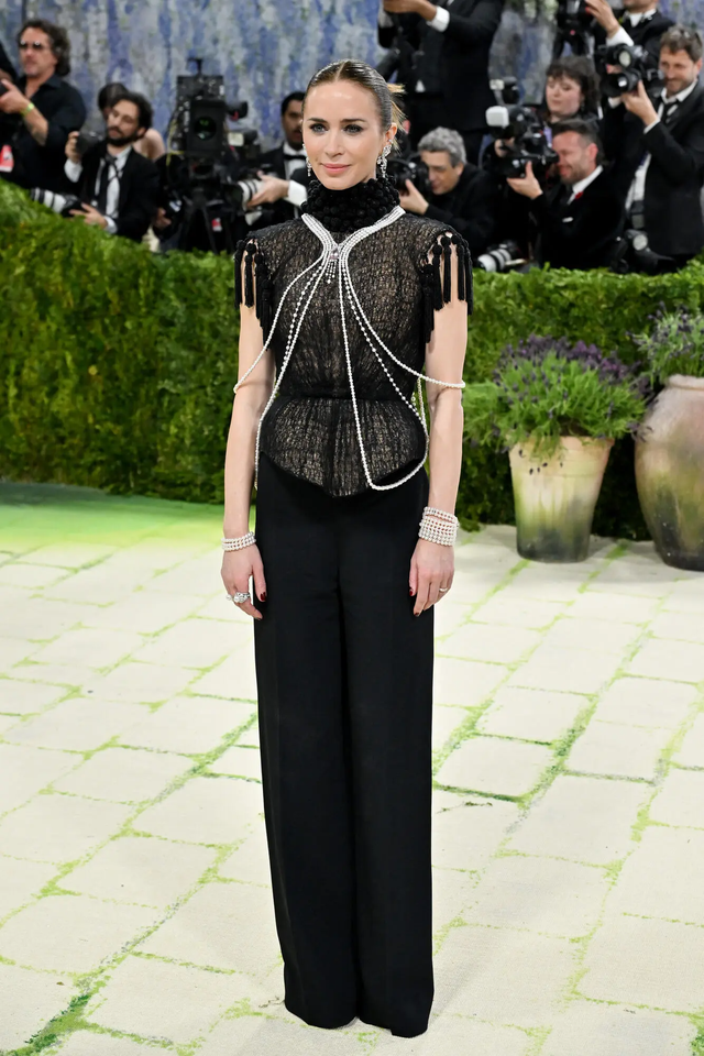 Met Gala 2026: Tượng tạc, thiết kế đi&ecirc;u khắc cơ thể ngập tr&agrave;n, BLACKPINK vẫn l&agrave; trung t&acirc;m b&agrave;n t&aacute;n- Ảnh 28.