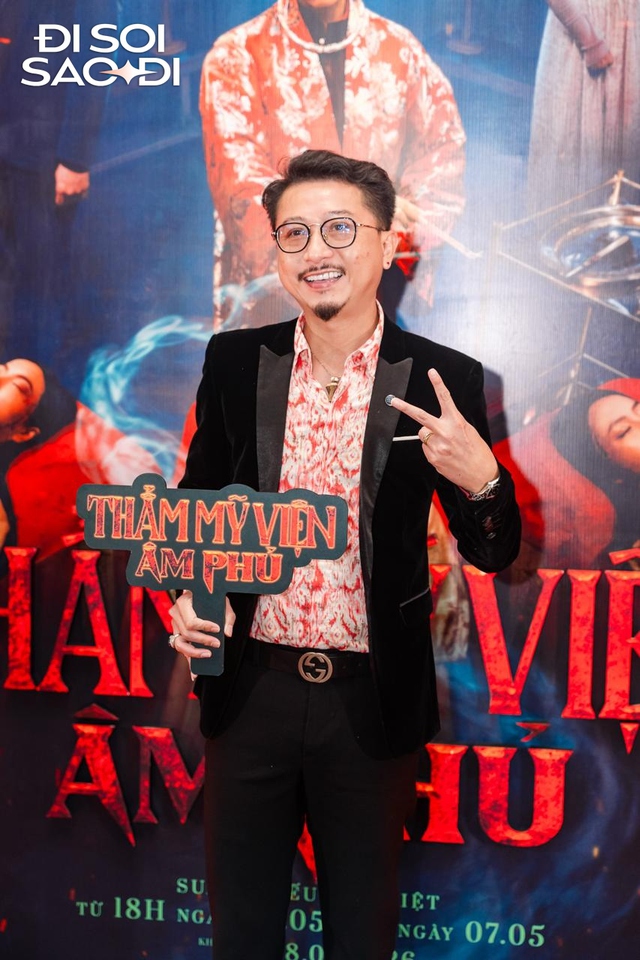 Thảm đỏ HOT nhất hôm nay: Ngọc Trinh - Tiểu Vy đọ sắc khét lẹt, một mỹ nhân khoe vòng 1 bốc lửa đốt cháy sự kiện- Ảnh 13.