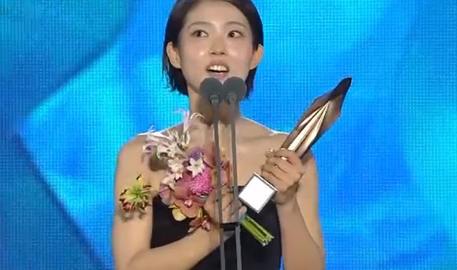 Trực tiếp Baeksang 2026: Giải thưởng Nam diễn vi&ecirc;n phụ xuất sắc nhất thuộc về diễn vi&ecirc;n Yoo Seung Mok - Ảnh 14.