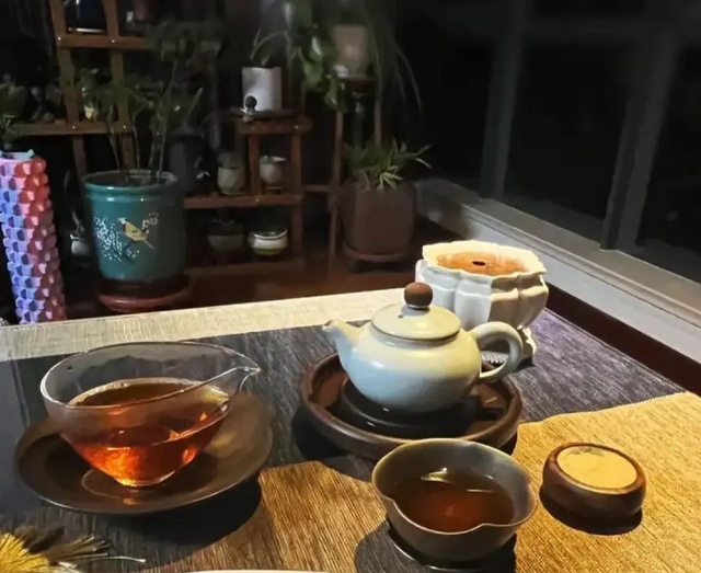 Người phụ nữ 55 tuổi qua đời v&igrave; ung thư tuyến tụy d&ugrave; chưa từng uống rượu, b&aacute;c sĩ: Tại 4 th&oacute;i quen buổi tối - Ảnh 2.