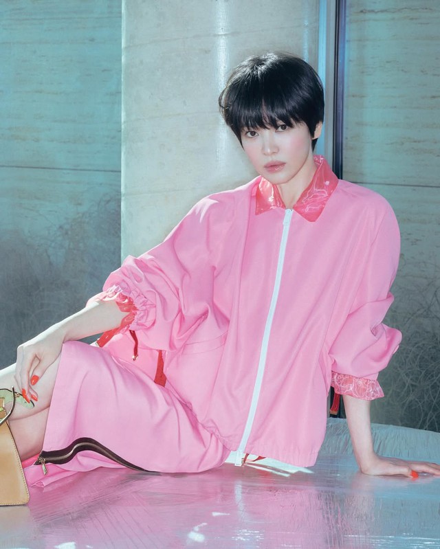 Song Hye Kyo cứ thế này ai mà chịu nổi!- Ảnh 6. Song Hye Kyo cứ thế này ai mà chịu nổi!- Ảnh 6.