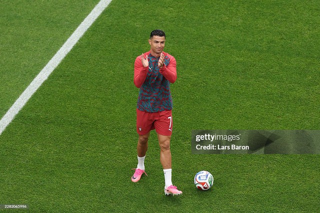 Diễn biến Bồ Đào Nha 1-0 CHDC Congo: Đội bóng của Ronaldo rơi vào bế tắc sau bàn mở tỉ số - Ảnh 6.