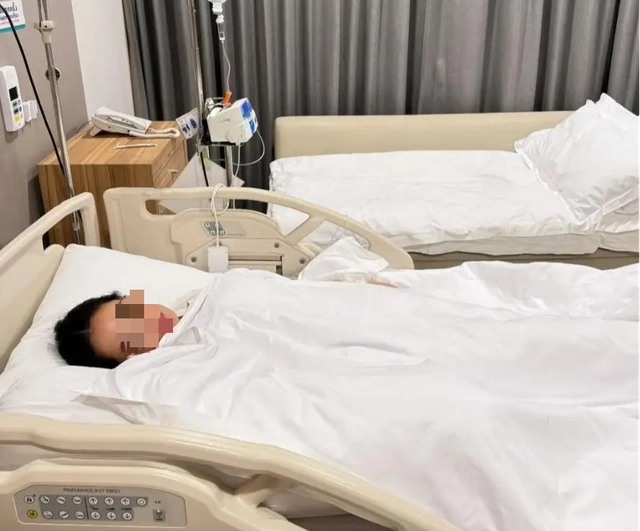 Người phụ nữ qua đời sau 9 tháng phát hiện ung thư dạ dày, con trai cả bật khóc: "Giá như tôi để ý khi mẹ chán ăn…" - Ảnh 2.