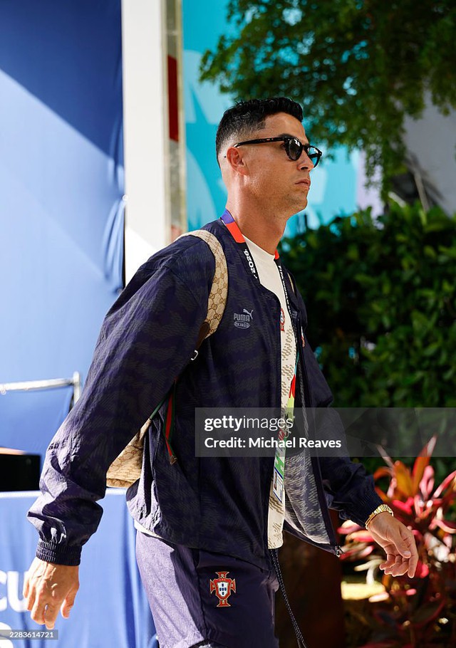 Kết quả Bồ Đ&agrave;o Nha bị Colombia cầm ho&agrave; 1-0, Ronaldo đối đầu Modric tại v&ograve;ng knock-out World Cup - Ảnh 2.
