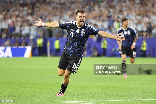 Argentina 3-1 Jordan (Hiệp 2): Messi s&uacute;t phạt đẳng cấp, k&eacute;o d&agrave;i kỉ lục ghi b&agrave;n ở World Cup - Ảnh 9.