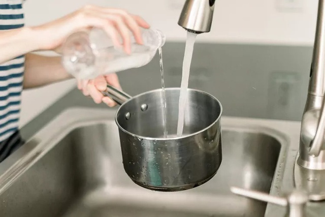 N&oacute;i thẳng: Nh&agrave; c&oacute; thể cũ nhưng kh&ocirc;ng n&ecirc;n bẩn, đặc biệt l&agrave; 10 vị tr&iacute; n&agrave;y - Ảnh 4.