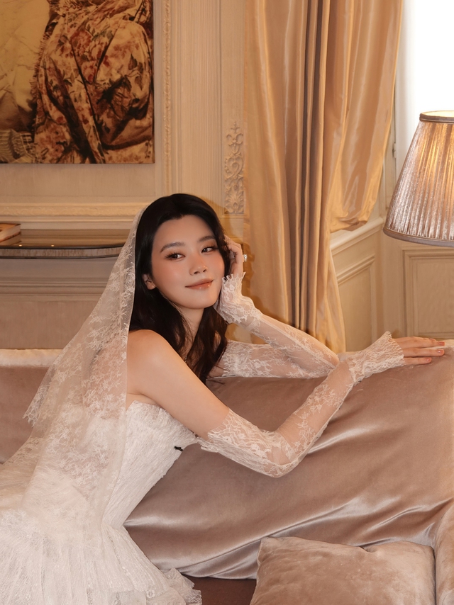 Hot: Cô dâu hào môn Hề Mộng Dao mặc váy cưới Made in Việt Nam trong bộ ảnh bí mật, thời trang Việt sánh đôi cùng Dior và Chanel - Ảnh 7.