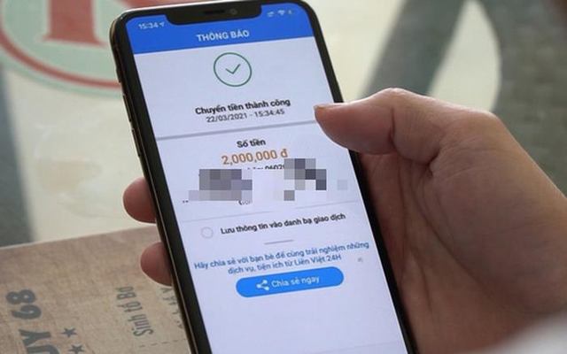 'Kh&ocirc;ng c&oacute; chuyện chuyển khoản nhầm rồi tự động đến ng&acirc;n h&agrave;ng y&ecirc;u cầu phong tỏa ngay t&agrave;i khoản người nhận' - Ảnh 1.