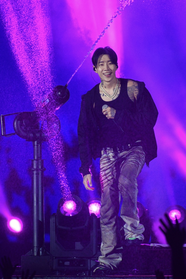 K-PULSE HANOI 2026 D-1: Performance-König PSY bringt milliardenfach angesehenen Superhit mit vietnamesischen Fans nach Hanoi 