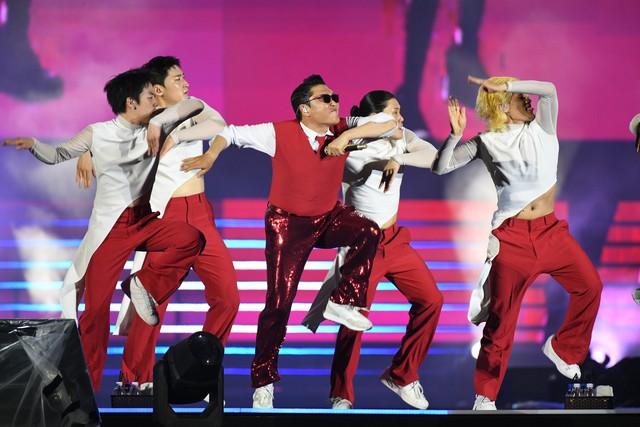 K-PULSE HANOI 2026 D-1: Performance-König PSY bringt milliardenfach angesehenen Superhit mit vietnamesischen Fans nach Hanoi 