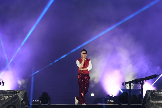 K-PULSE HANOI 2026 D-1: Performance-König PSY bringt milliardenfach angesehenen Superhit mit vietnamesischen Fans nach Hanoi 