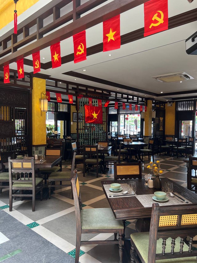 Trải nghiệm nhà hàng có vị trí đắc địa nhất Hội An, tự tay làm tô mỳ quảng vừa ý nhất cuộc đời - Ảnh 4.