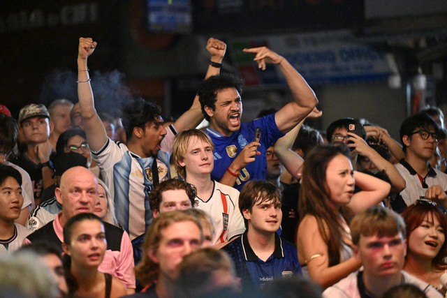 Màn ngược dòng khó tin của Argentina khiến fan như nổ tung: