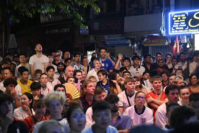Màn ngược dòng khó tin của Argentina khiến fan như nổ tung: