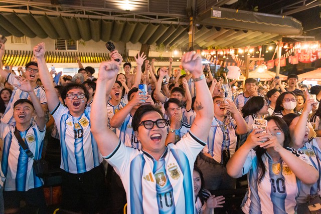 Màn ngược dòng khó tin của Argentina khiến fan như nổ tung: