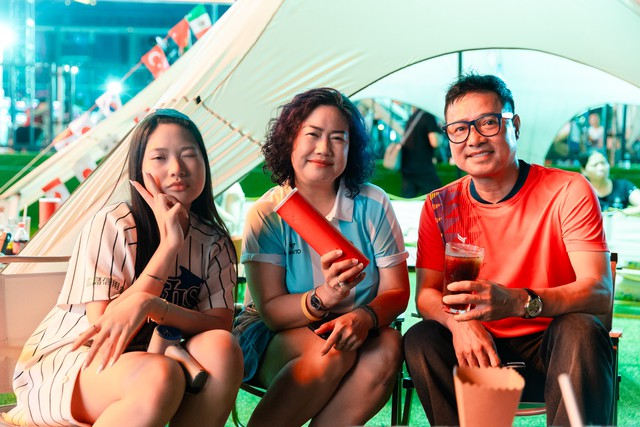 Trọn vẹn cảm xúc hướng về chung kết World Cup 2026: Dàn sao bùng nổ, hàng nghìn người đếm ngược - Ảnh 22.