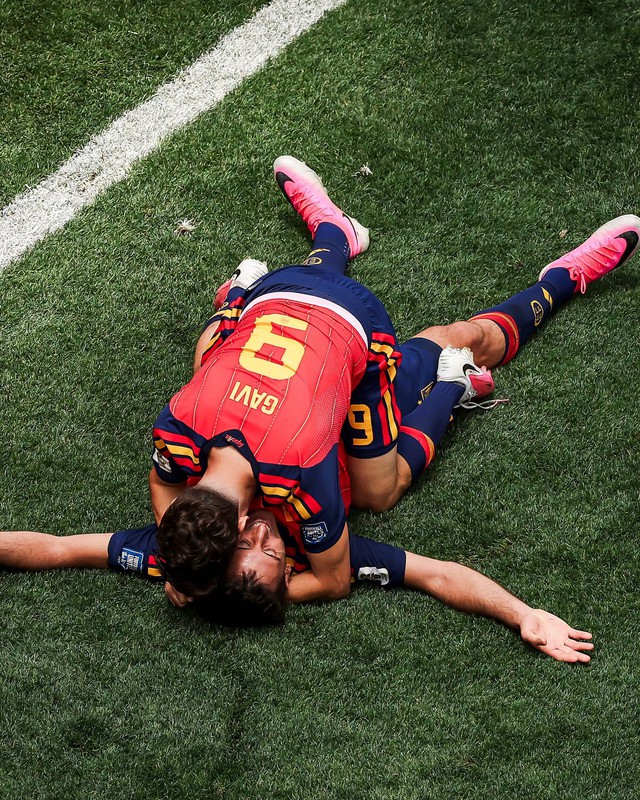 T&acirc;y Ban Nha đ&egrave; bẹp &Aacute;o 3-0, chấm dứt 16 năm chờ đợi ở v&ograve;ng knock-out World Cup - Ảnh 6.