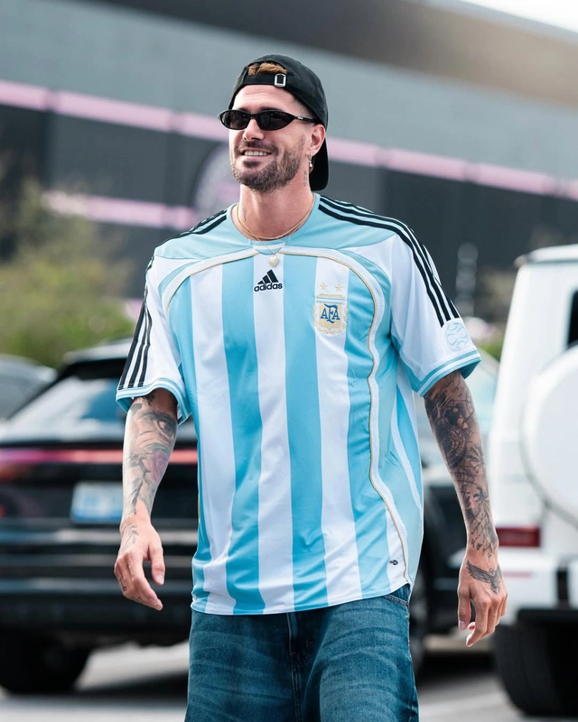 Cầu thủ đẹp trai nhất World Cup 2026 ki&ecirc;m "cận vệ" của Messi sắp cưới ng&ocirc;i sao &acirc;m nhạc xinh đẹp - Ảnh 5.
