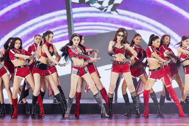 Chung kết Miss Grand Vietnam 2026: Ngô Bảo Ngọc lọt Top 5 chung cuộc, bắt đầu thi ứng xử - Ảnh 12.