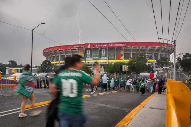 "Đại chiến" Mexico vs Anh lúc 7h sáng 6/7: Đã cội hình ra sân chính thức, trận đấu bị hoãn vì giông bão - Ảnh 5.