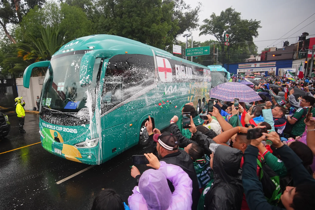 "Đại chiến" Mexico vs Anh lúc 7h sáng 6/7: Đã cội hình ra sân chính thức, trận đấu bị hoãn vì giông bão - Ảnh 6.