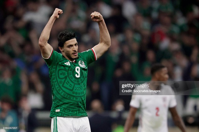 Anh 3-2 Mexico (Hiệp 2): Vào!!! Bàn thắng trên chấm penalty thắp lại hi vọng cho chủ nhà - Ảnh 1.