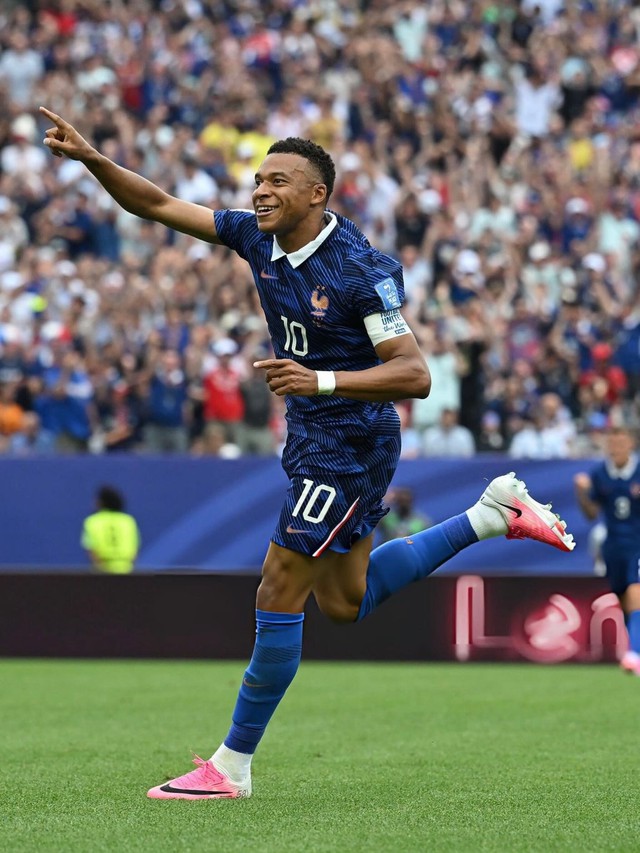 Bữa ăn của &ldquo;kẻ độc t&agrave;i&rdquo; Kylian Mbapp&eacute; - Ảnh 3.