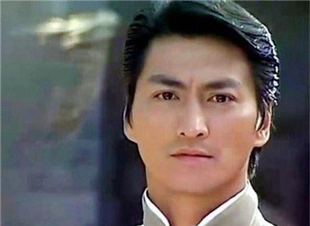 Đ&acirc;y l&agrave; gương mặt chứng minh đ&agrave;n &ocirc;ng cũng l&agrave; ph&aacute;i đẹp: Ngũ quan h&agrave;i h&ograve;a tuyệt đối, nh&igrave;n 100 lần vẫn bị hớp hồn- Ảnh 7.