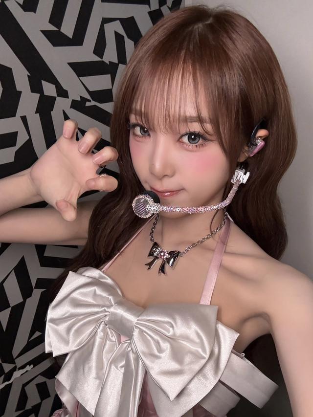 Dàn minh tinh Rồng Xanh "ố á" trước màn nũng nịu của nam thần cao 1m84, bản hit gây nghiện nhất hè này lại hot- Ảnh 6.